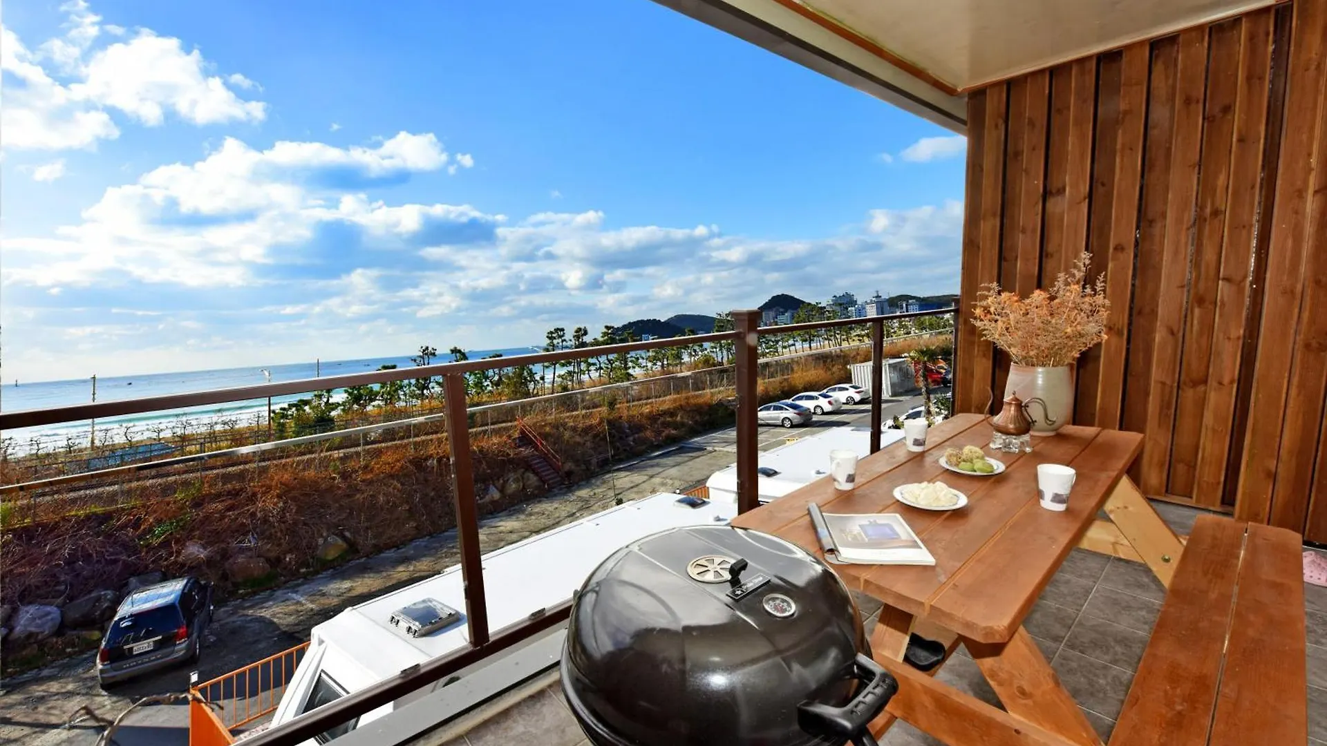 Olla Caravan Pension Busan
